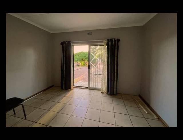 8 BEDROOM HOUSE FOR SALE IN DIBENG